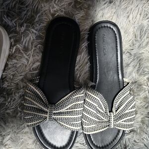 Nautica Women's Black and White Bow Sandals